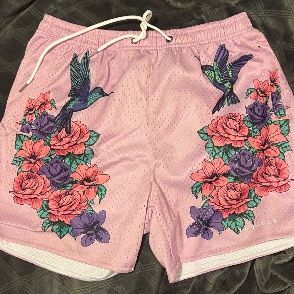 Young LA graphic shorts